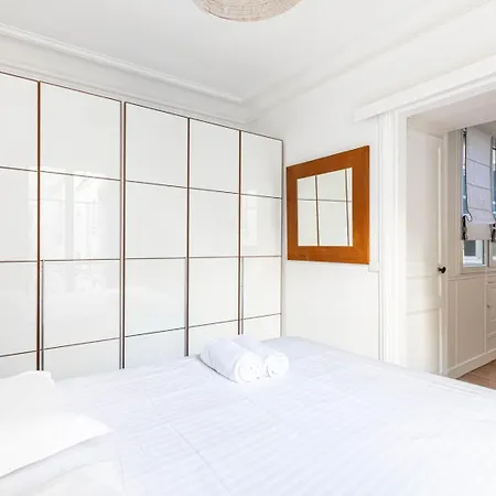 Guestready - Charming In The 15th Arr. * Paryż